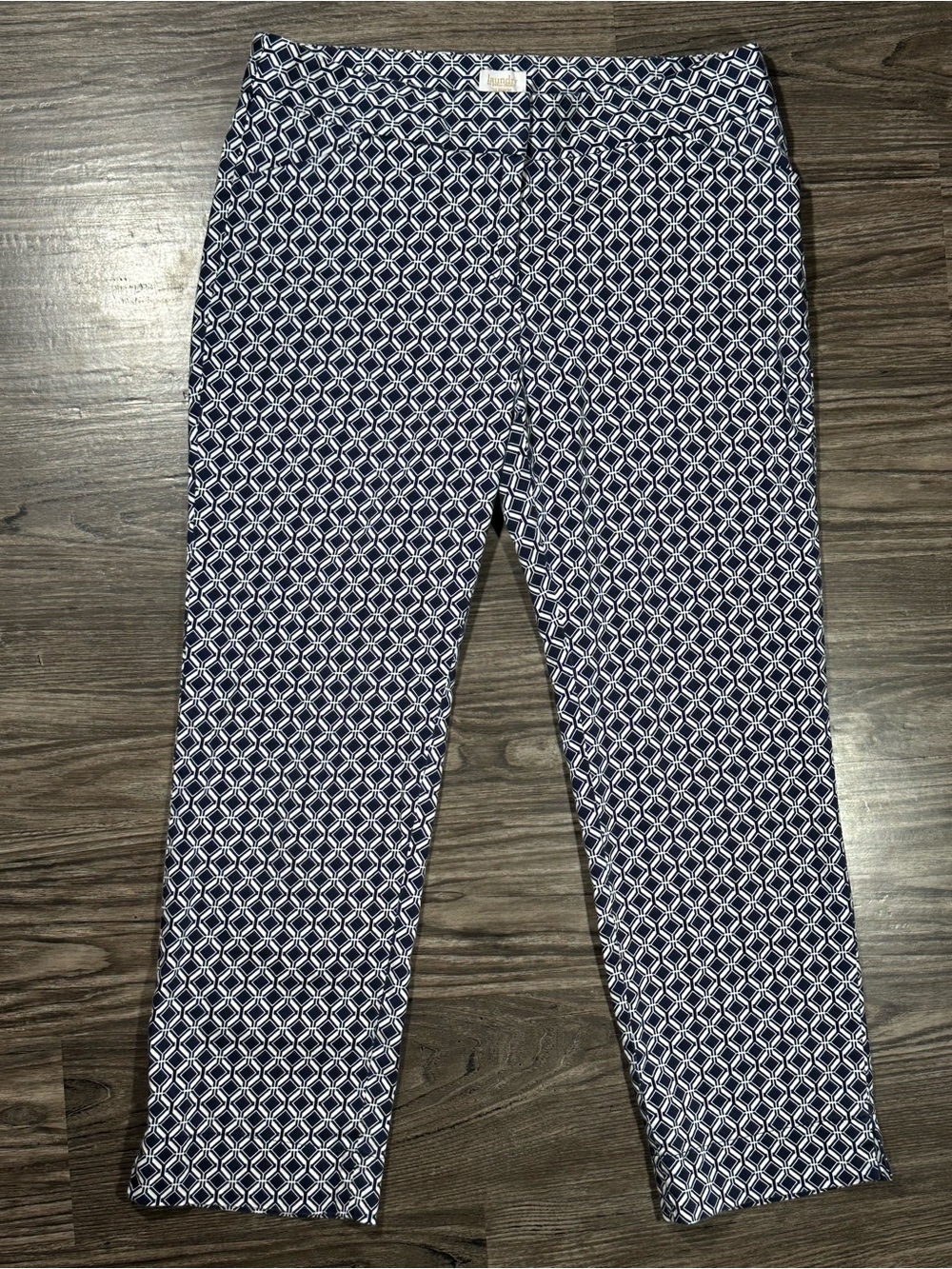 LAUNDRY BY SHELLI SEGAL Navy & White Geometric Print Flat Front Cropped Pants 8
